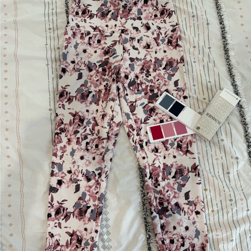 5/$22 Crop Leggings in Pink Floral
